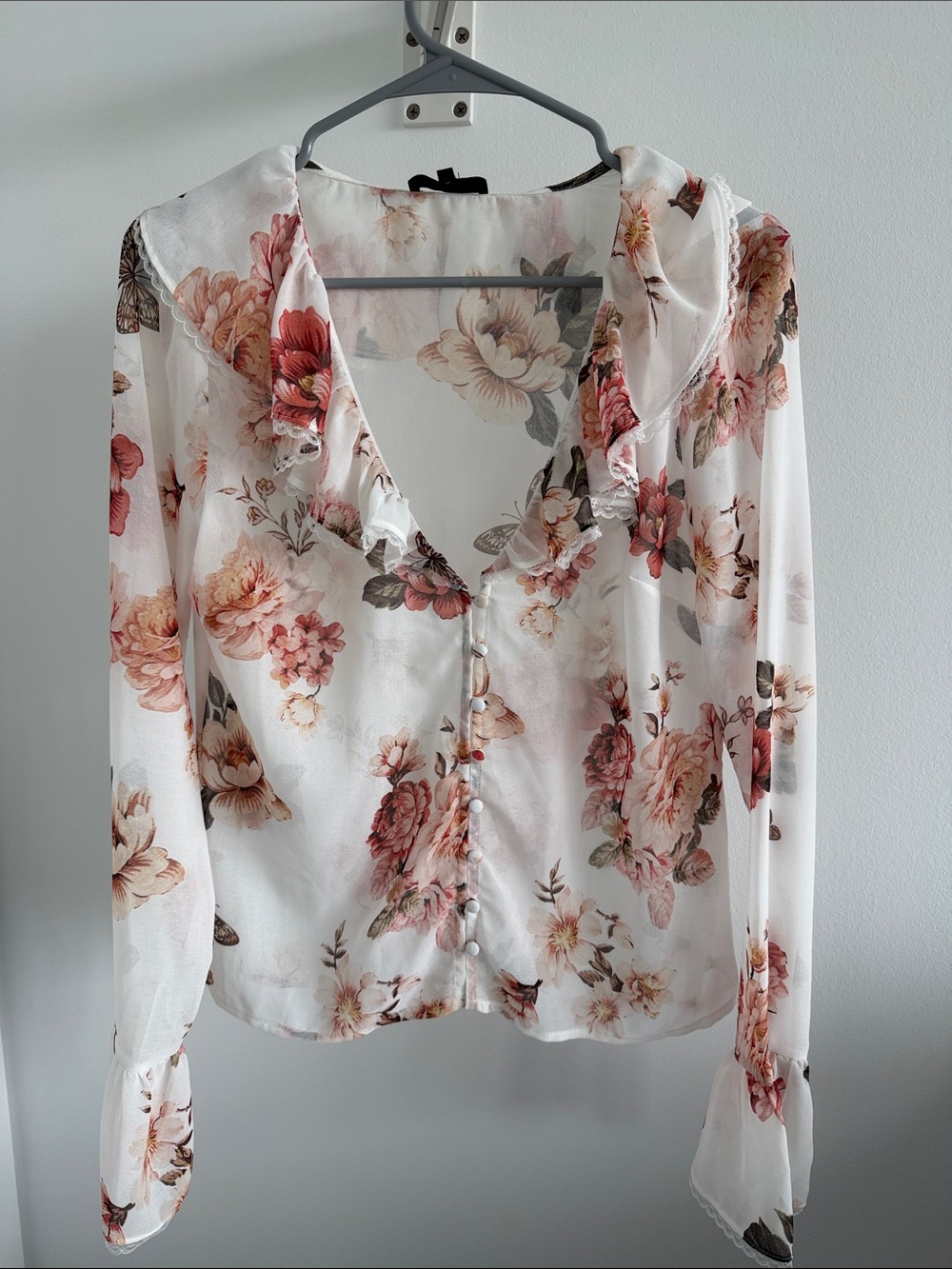 Major Elle Floral Ruffle V-Neck Blouse - White with Rose Print